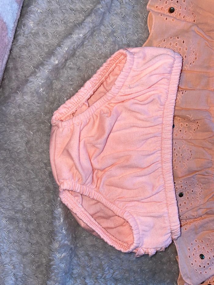 Robe avec bas culotte - photo numéro 2