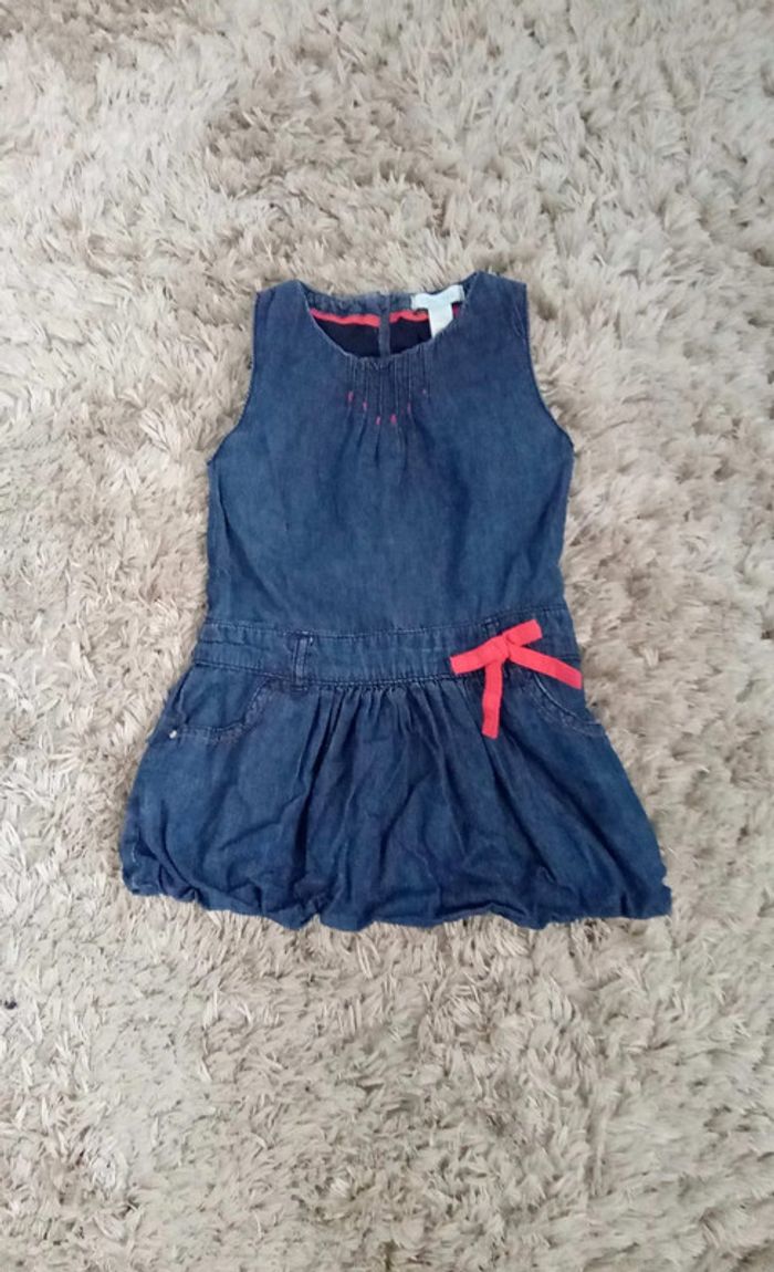 Jolie robe en jean 18 mois