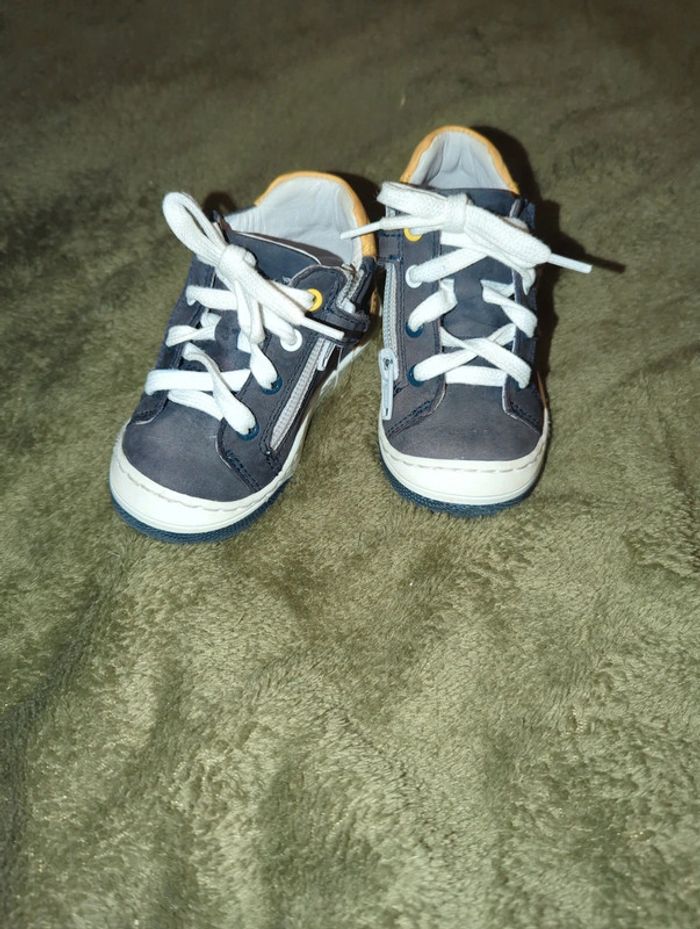 Chaussures spécial bébé - photo numéro 2