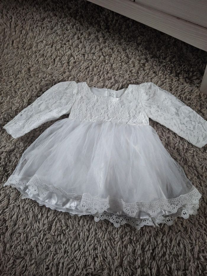 Magnifique robe de cérémonie baptême ou mariage blanc fille taille 6 mois