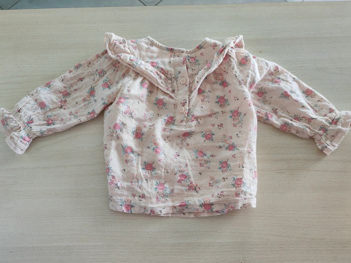 Chemisette en dentelle rose fleurie - photo numéro 2