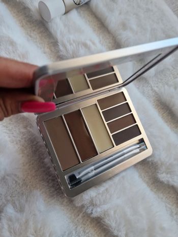 Brow zings Pro Palette Benefit
