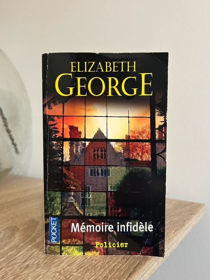 Livre Elizabeth George Mémoire infidèle - photo numéro 2