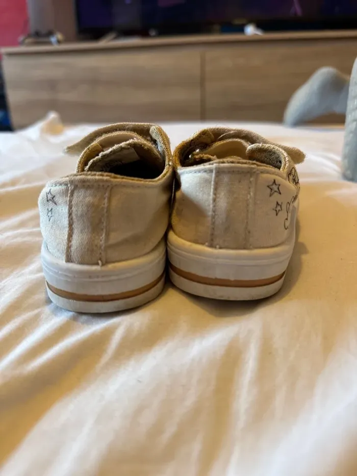 Baskets mixte – Winnie l’Ourson – taille 22 - photo numéro 2