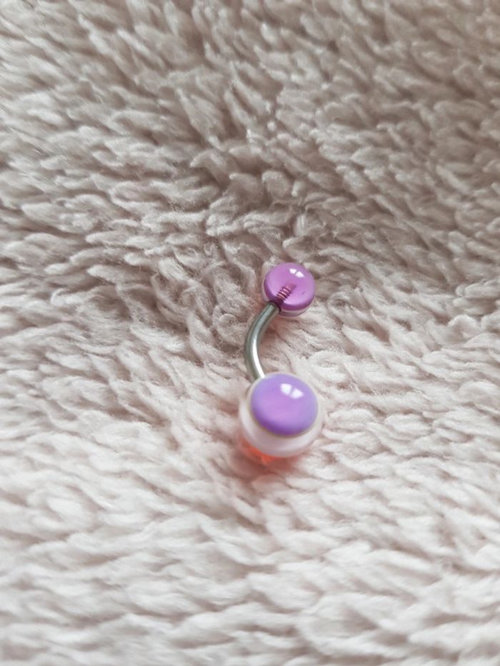 Piercing nombril - photo numéro 3