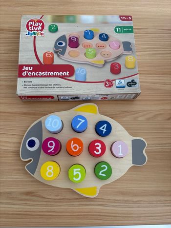 Jeu d’encastrement en bois