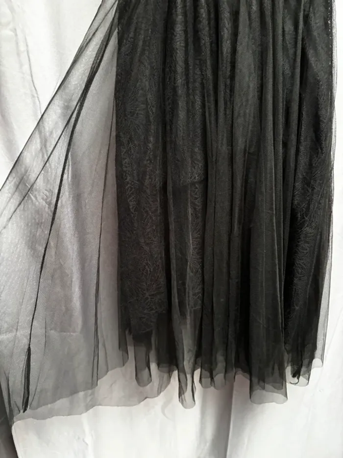 Ensemble pull robe, jupe et pulls noirs, magnifique robe dentelle et tulle noire taille S/M - photo numéro 4