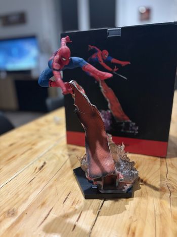 Statue Spider-Man