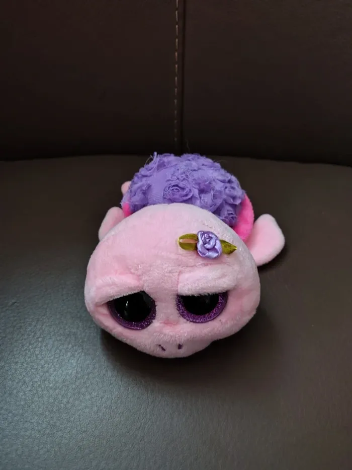 Peluche rosie la tortue rose violette fleur ty