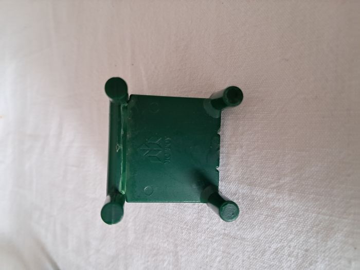 Mobiliers Lot de 6 chaises miniatures vertes Mc Toy Forest Families - photo numéro 10