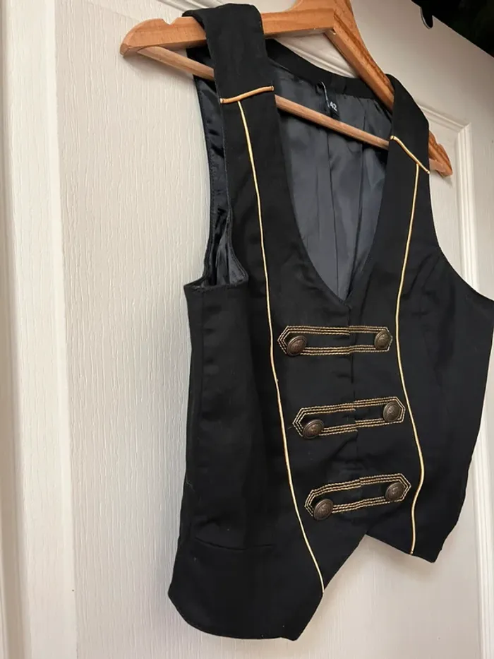 Veston noir et brodé noir / Vintage HM , très bon état / taille 42 - photo numéro 5