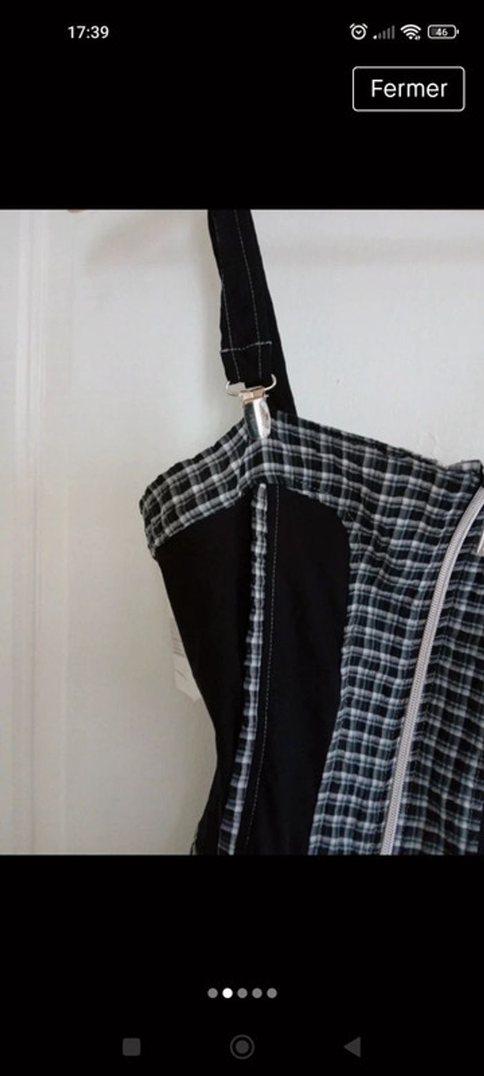 Petite robe avec bretelles - photo numéro 2