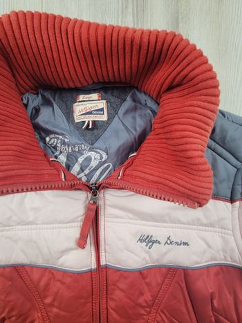 Doudoune Tommy Hilfiger Denim Brooklyn – Heritage – Rouge/Blanc rosé/Bleu – Taille L – Excellent état