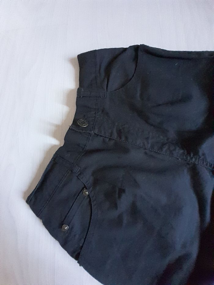 Bermuda T 12 ans - photo numéro 2