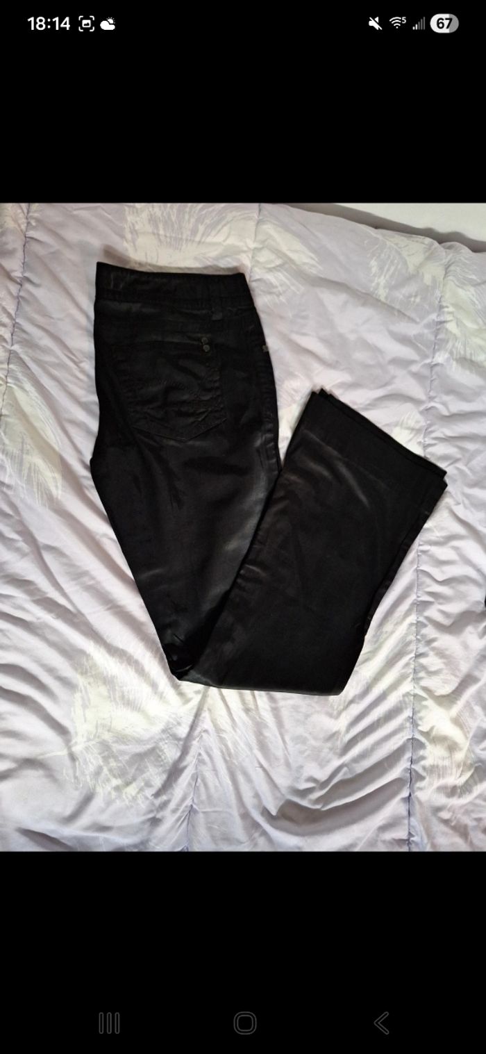 Pantalon noir - photo numéro 1