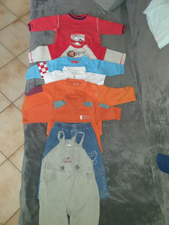 Lot vêtements bébé