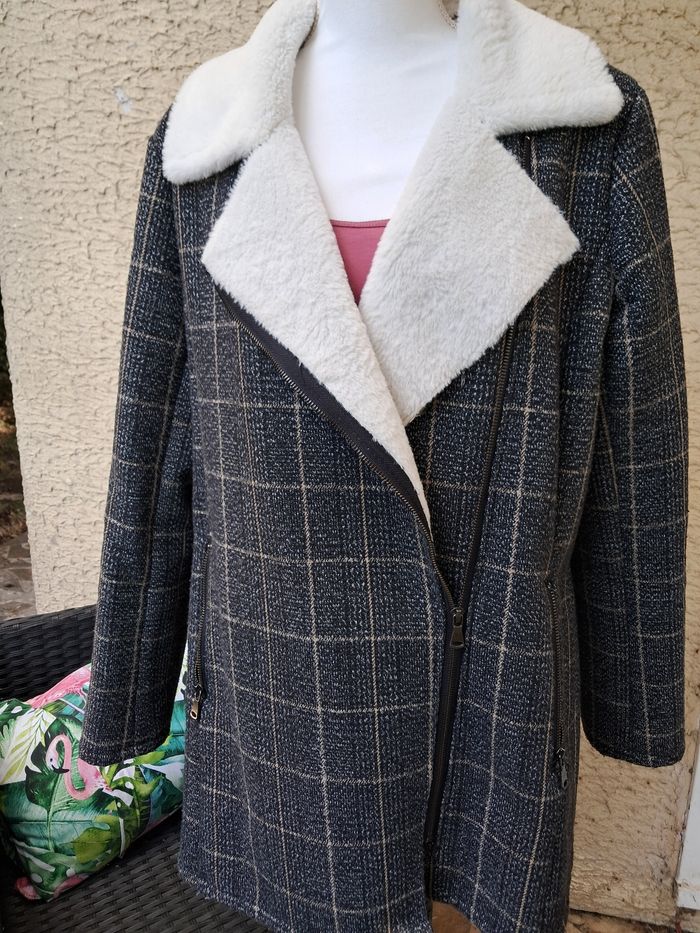Manteau carreaux gris et jaunes - photo numéro 3
