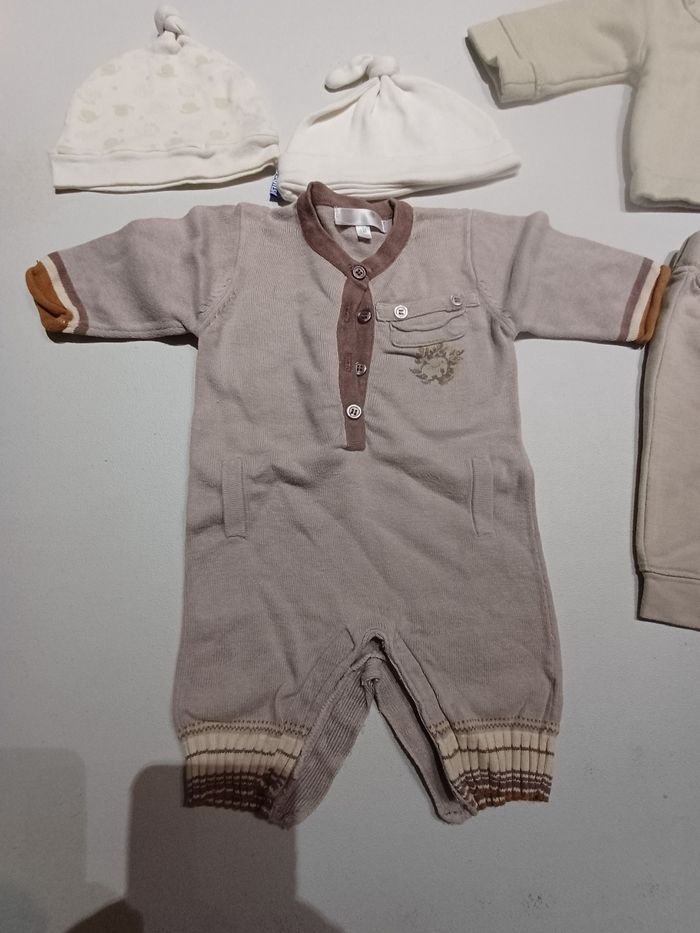 Lot vêtements 9 mois mixte ou garçon - photo numéro 2