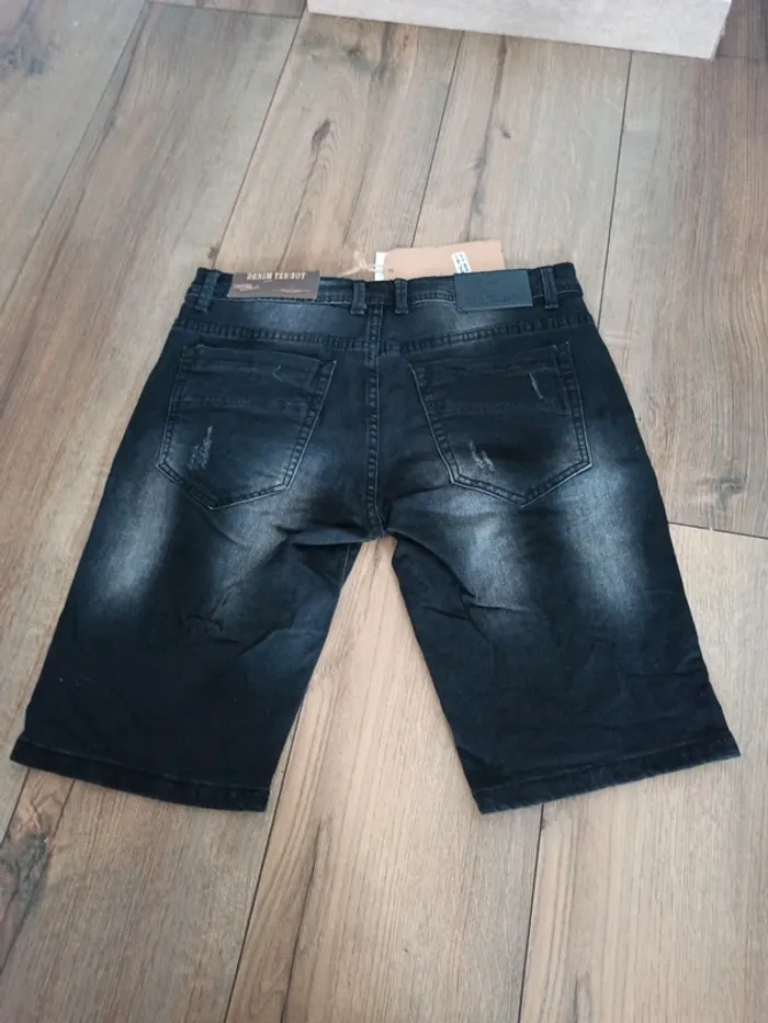 Short en jeans gris foncé délavé 34US - photo numéro 2
