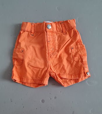 Short 9 mois