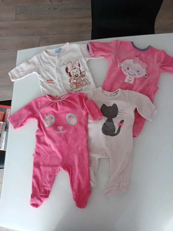Lot de 4 pyjamas