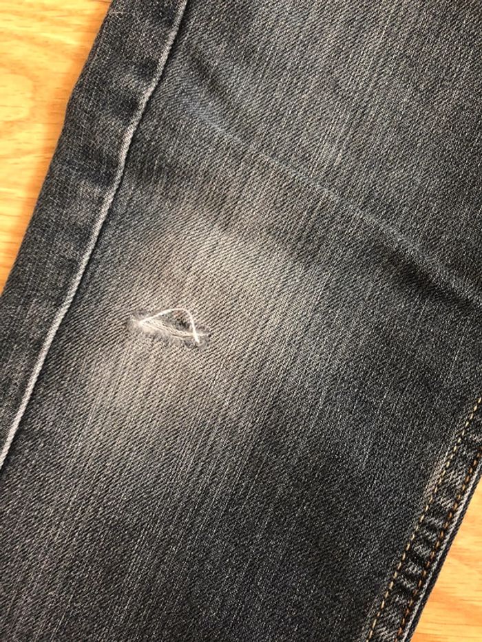 5 jeans 8 ans (avec defauts) - photo numéro 10