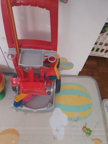 Chariot ménage enfant