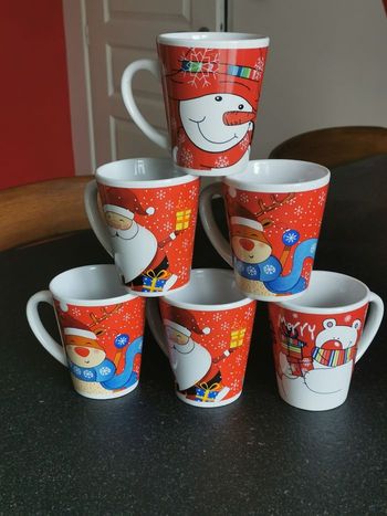 7 mugs de Noël + 2 offerts