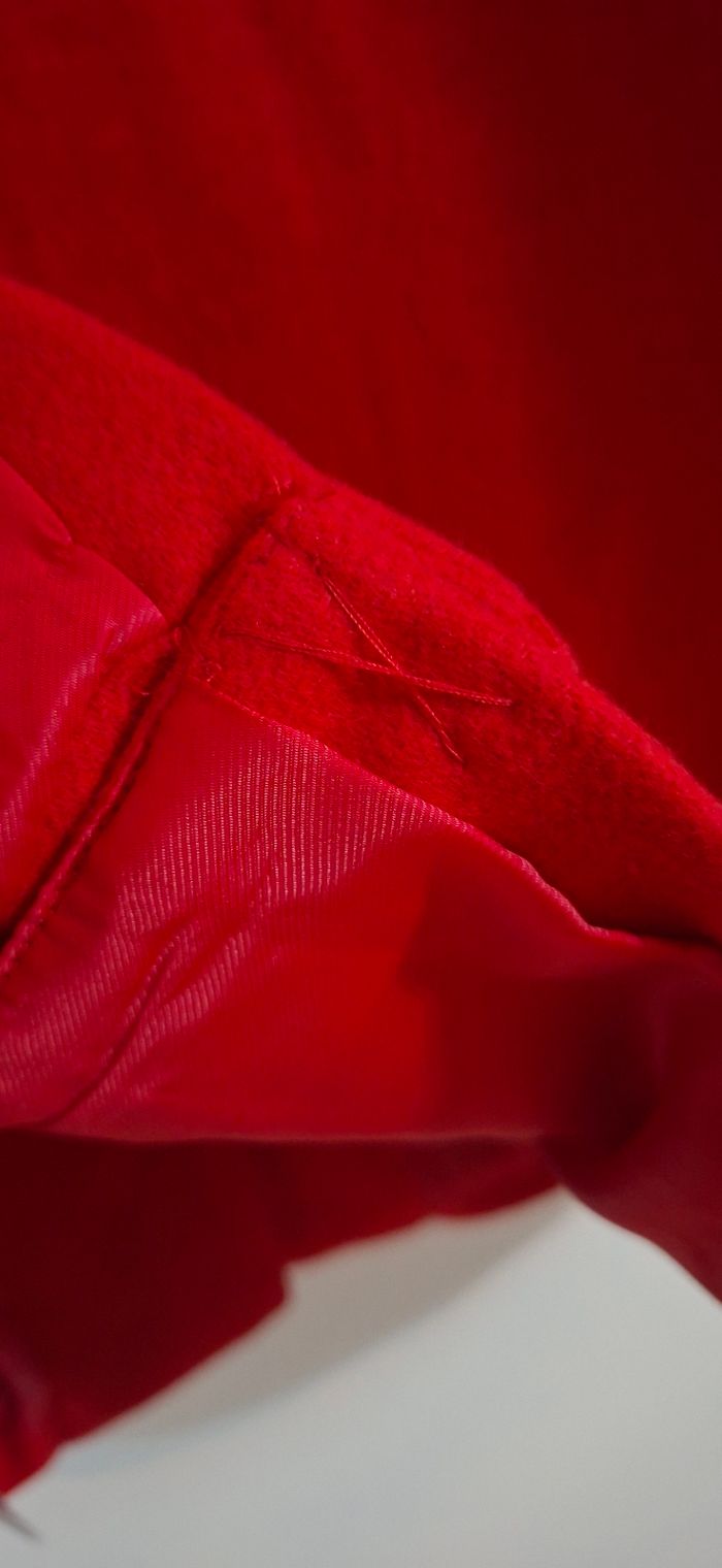 Manteau rouge - photo numéro 10