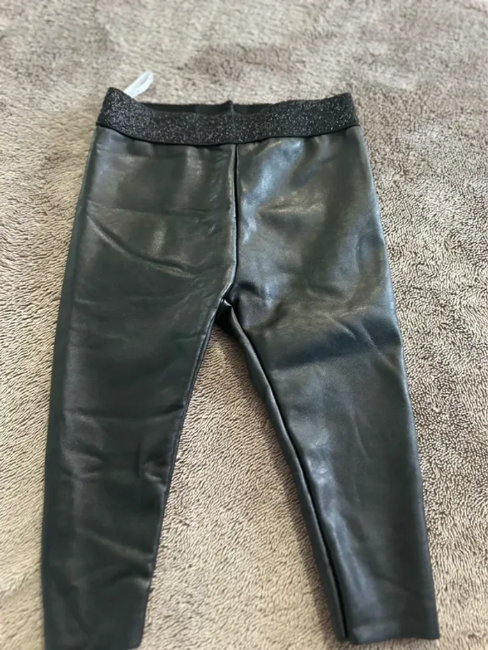 Pantalon 6 mois - photo numéro 2