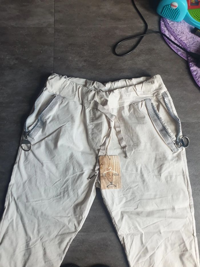 Pantalon blanc cassé fashion 🌞 - photo numéro 3