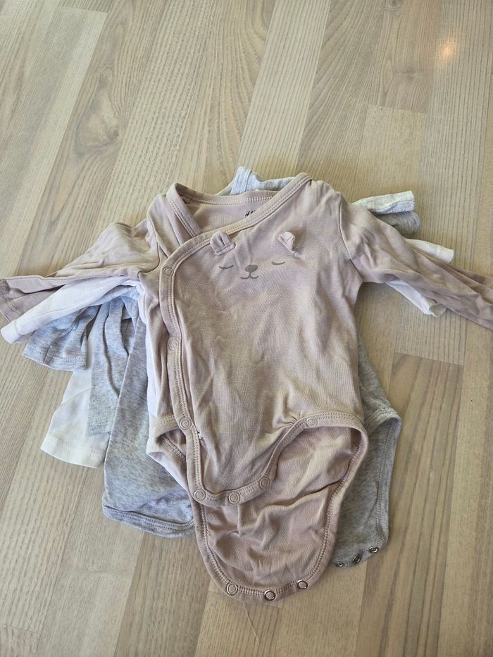 Lot bodies + pantalon