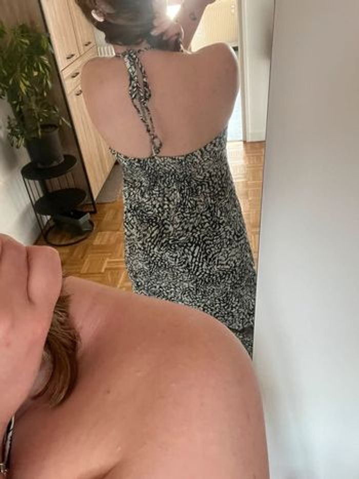 Robe H&M 🍒 t38 - photo numéro 4