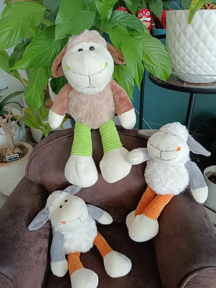 Peluche doudou Mouton vert et beige - photo numéro 4
