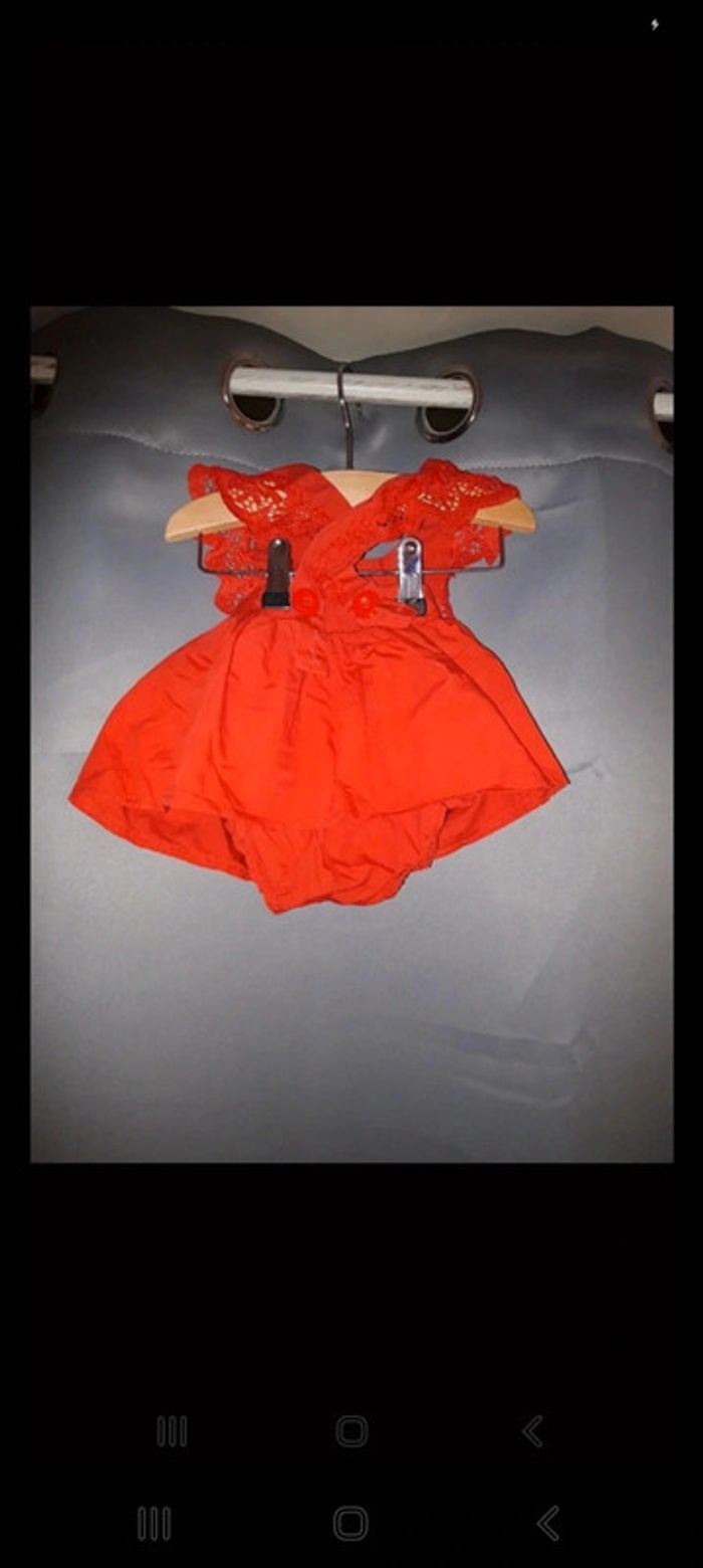 Robe 6 mois - photo numéro 2