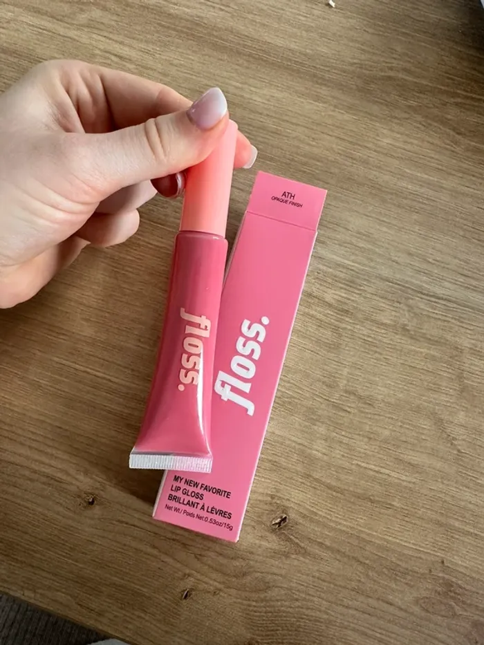 Gloss / brillant à lèvres