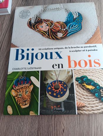 Bijoux en bois