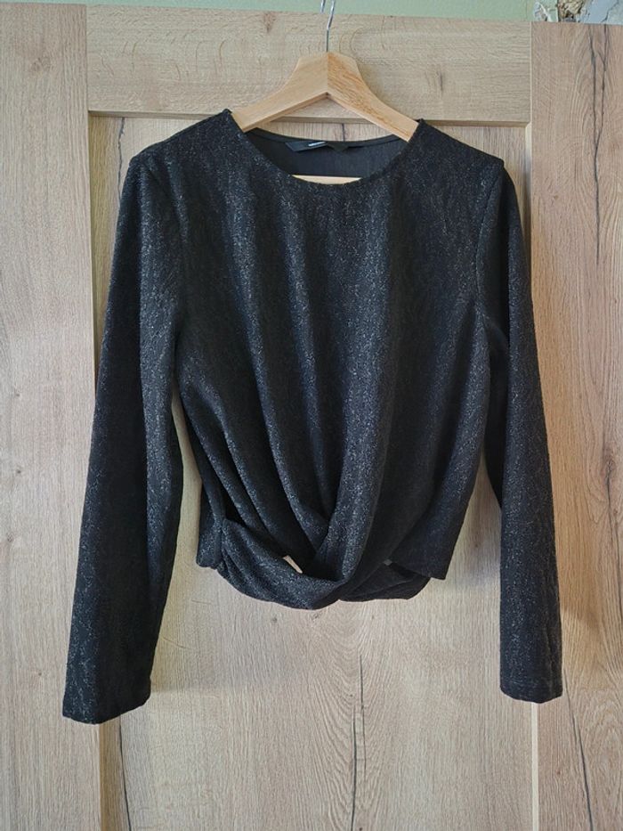 Jolie blouse pailletée