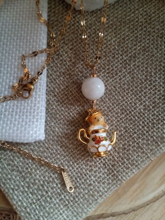Collier pierre de lune et pendentif théière 🤍. - photo numéro 5