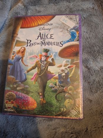 DVD Alice aux pays des merveilles