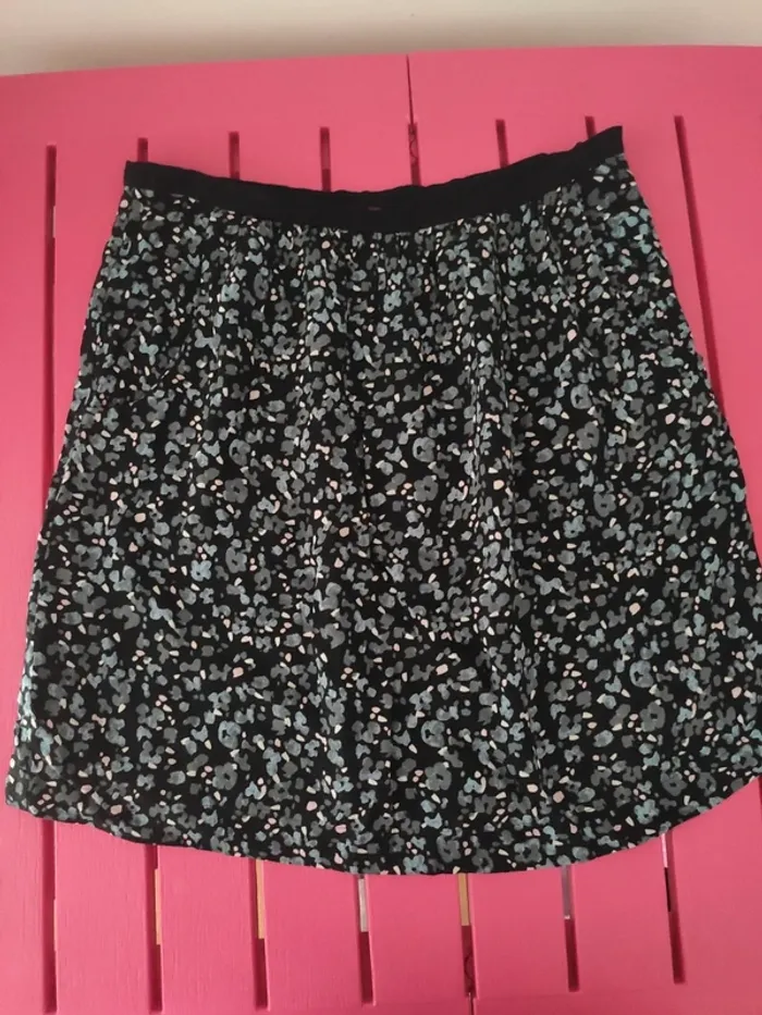 Jupe courte Comptoir des Cotonniers Taille 36 - photo numéro 3