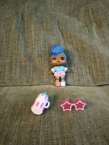 Poupée lol surprise