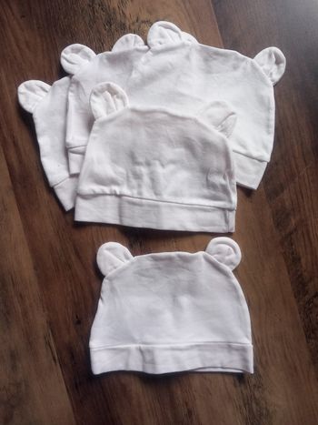 Lot 5 bonnets de naissance