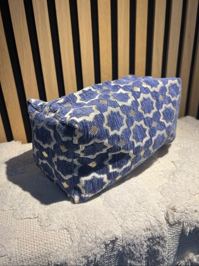 Trousse de toilette ou autre - photo numéro 2