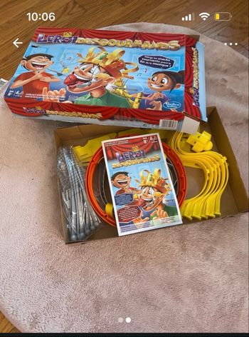 Jeu de société Hasbro Chow Crown Le Roi des Gourmands.