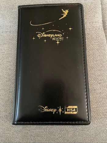 Etui porte document  visa en cuir vintage Disneyland paris