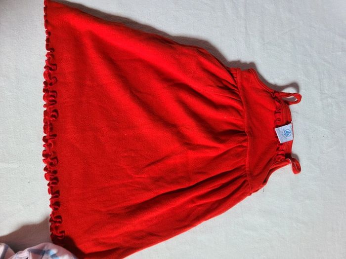 Lot 2 robes été  uue neuve et un body filles 6 mois petit bateau - photo numéro 2