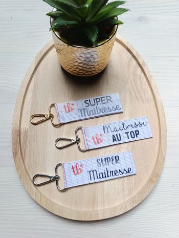 Porte clé personnalisé maitresse