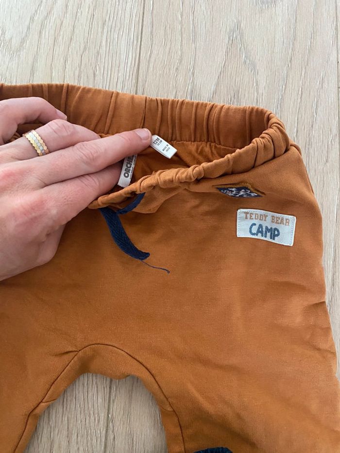 Lot de 5 pantalons 12 mois très bon etat - photo numéro 2