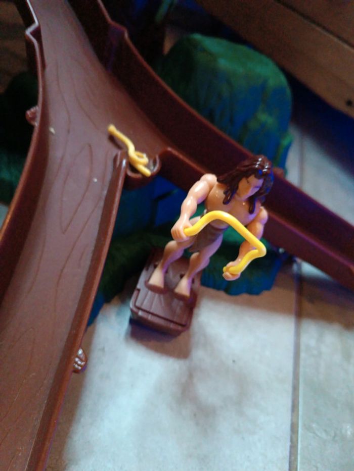 Disney Heroes héros tarzan Disney arbre tree maison house treehouse famosa figurine Playset figura - photo numéro 17